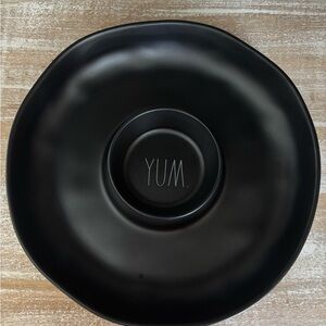 Rae Dunn Black 'YUM' Chip and Dip Plate